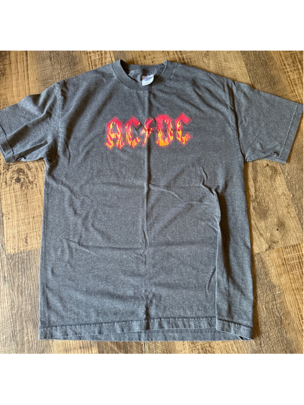 NWOT Vintage 2005 AC/DC Tour T-Shirt Mens L AAA Alstyle Flame Logo Y2K Band Tee